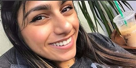 mia khalifa facial